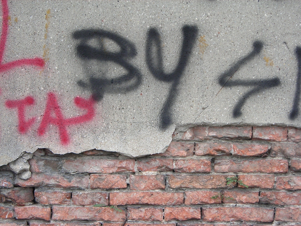 Plaster graffiti building