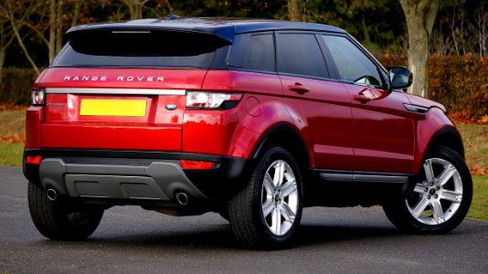 Red Land Rover Range Rover photo