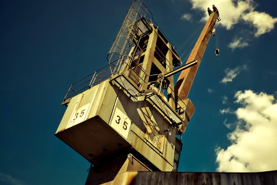 White And Brown Metal Crane