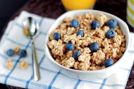 Breakfast Granola With Blueberries