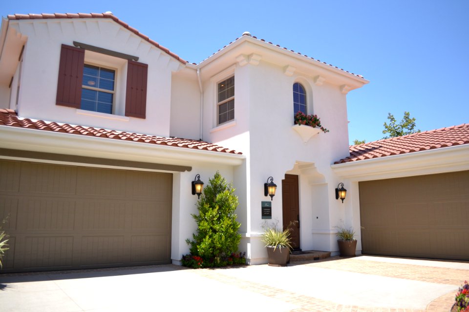 White Concrete 2-storey House photo