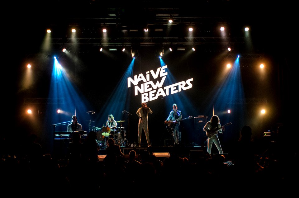 Naive New Beaters Band Inside Room photo