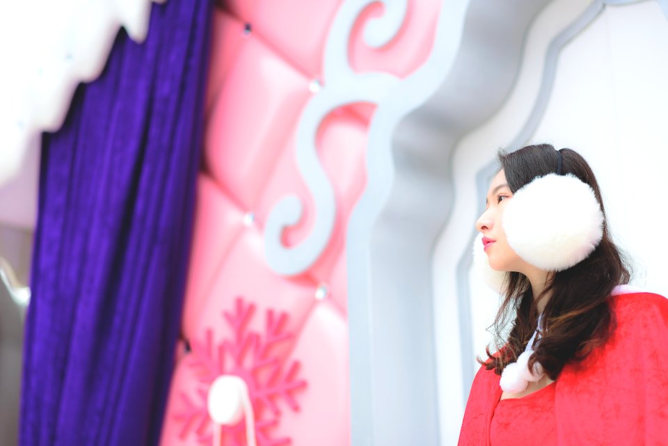 White Eyelash Textile Sleeve