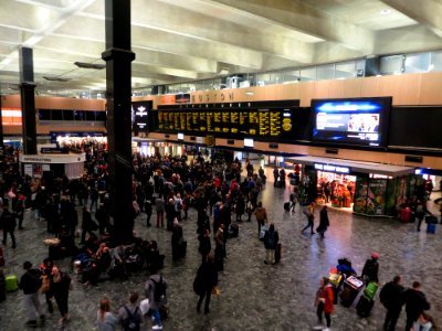 London Euston Station photo
