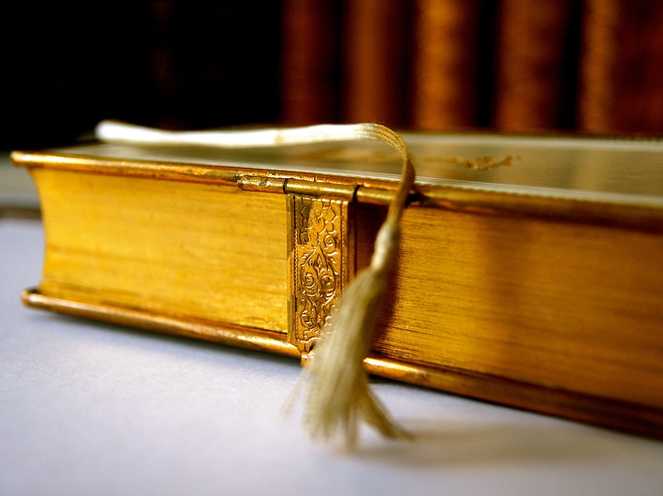 Old gold gilt edge