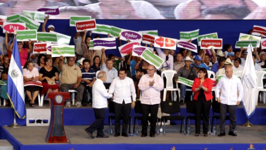 Entrega De Escrituras