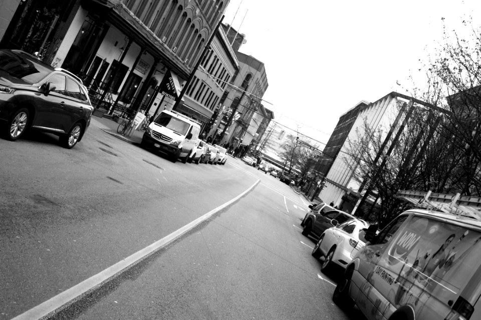 I Can Imagine This Street With 2 Full Bicycle Lanes Lots Of Room For Pedestrians And Computer Controlled Transit At 20-30kmh