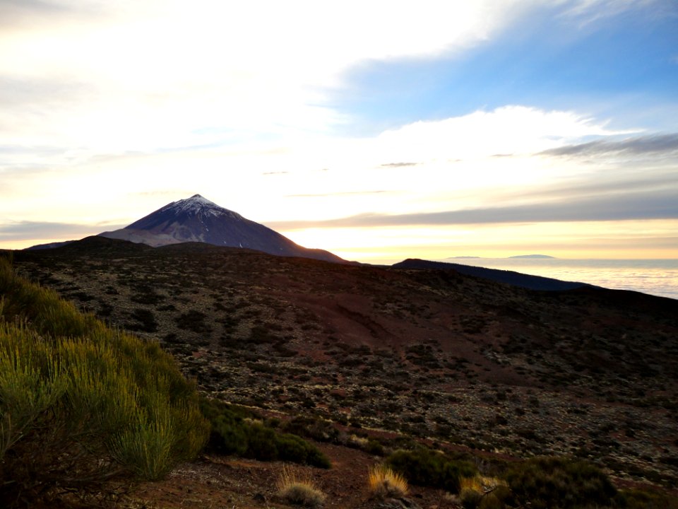 Highland Sky Wilderness Mountainous Landforms photo