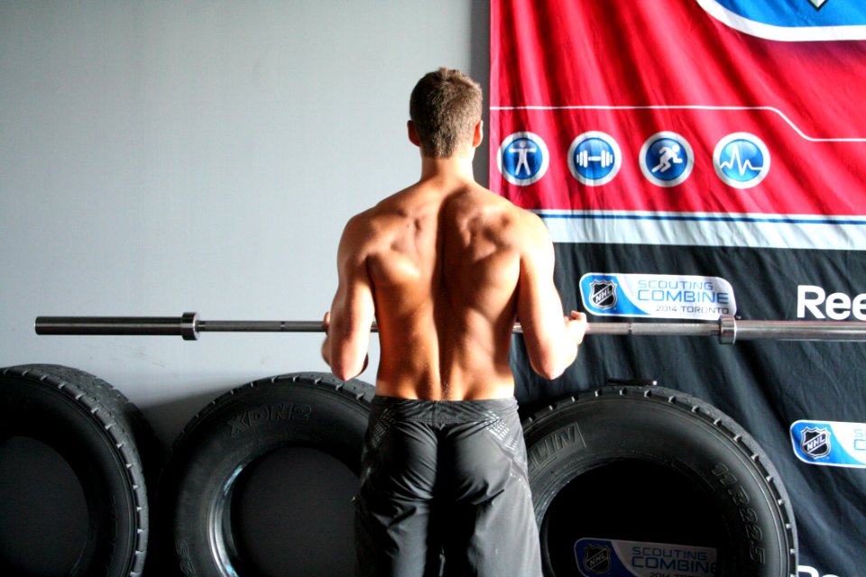 Physical Fitness Shoulder Bodybuilding Weight Training