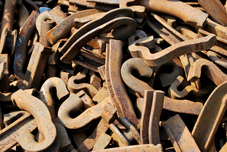 Metal Scrap Material Font