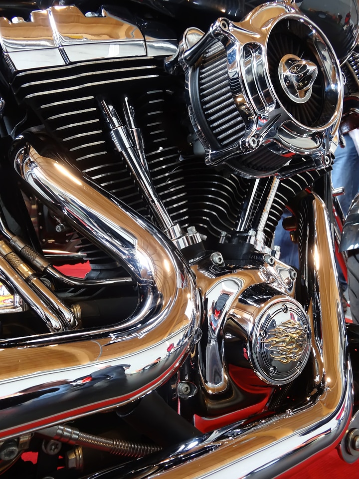 Cylinder pipes exhaust