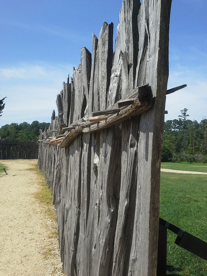 Landmark barricade fort