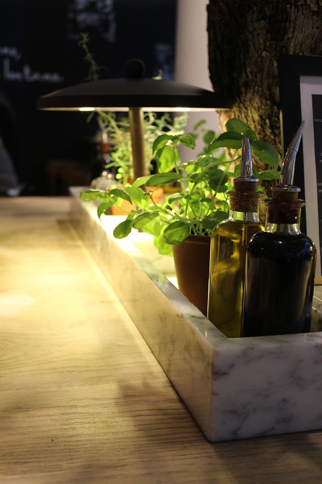Basil dining table kitchen