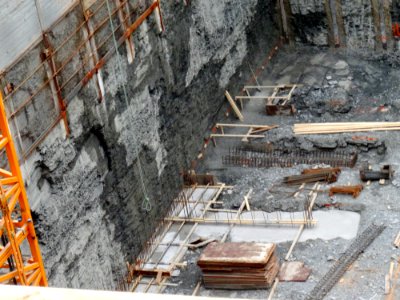 Looking East At The Excavation At Victoria And Richmond 2017 08 22 -f