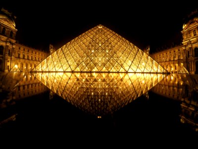 Louvre Pyramid photo
