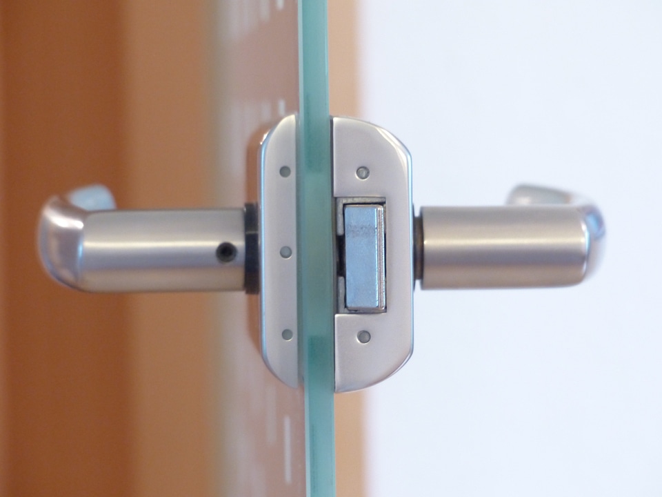 Jack door handle input