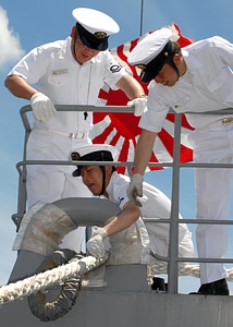 Ship outside rail