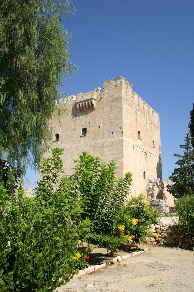 Ruins building fortress