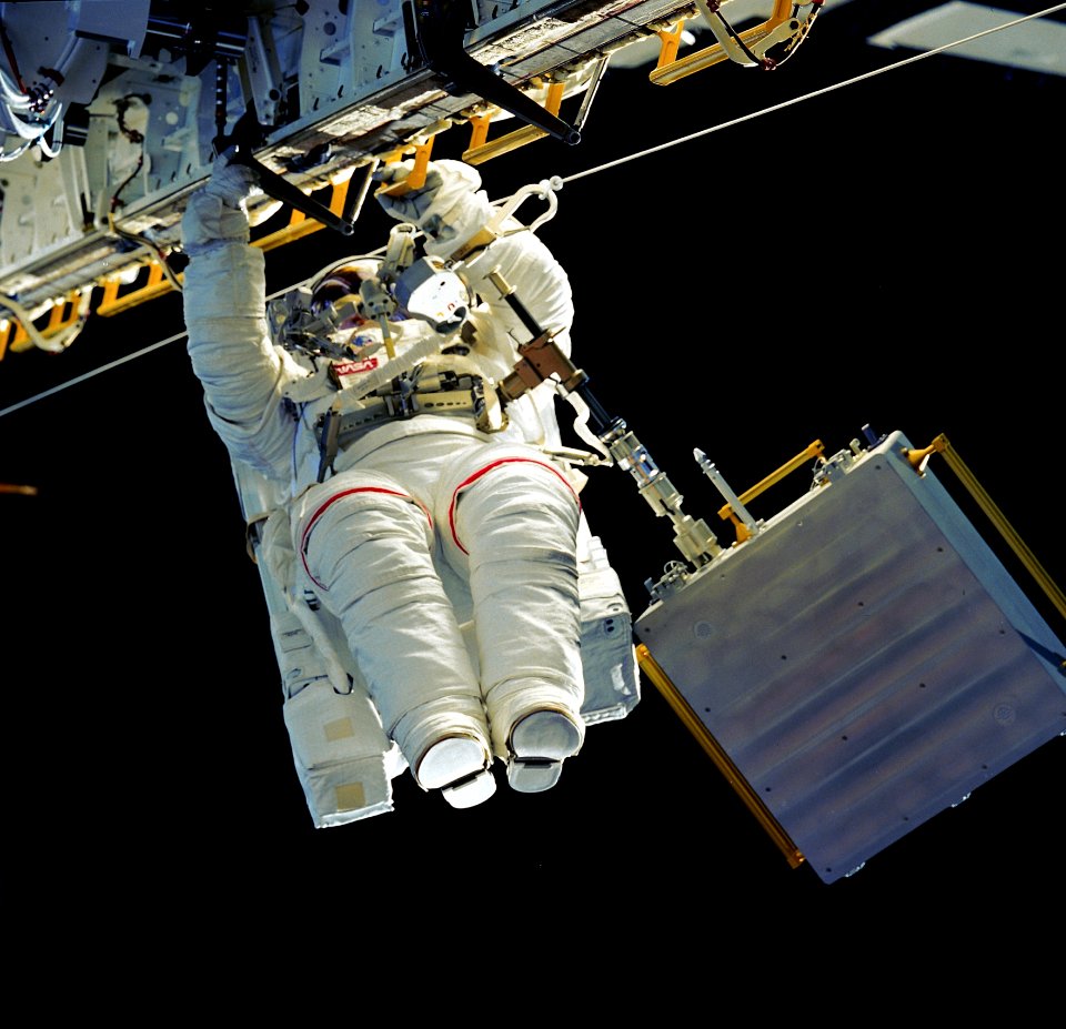 Linda Godwin On Spacewalk At Mir