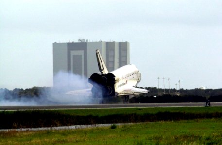 STS-108 Touchdown