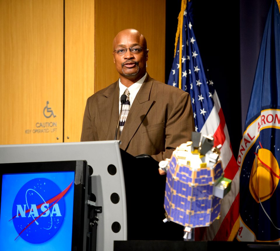 LADEE Lunar Mission Briefing