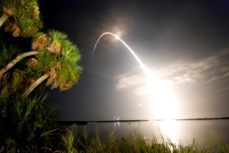 Lighting Up The Night - STS-128