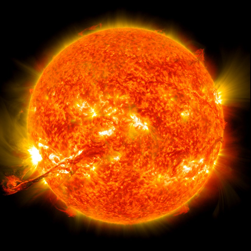 Magnificent CME Erupts On The Sun - August 31