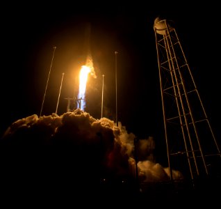 Orbital ATK CRS-9 Launch