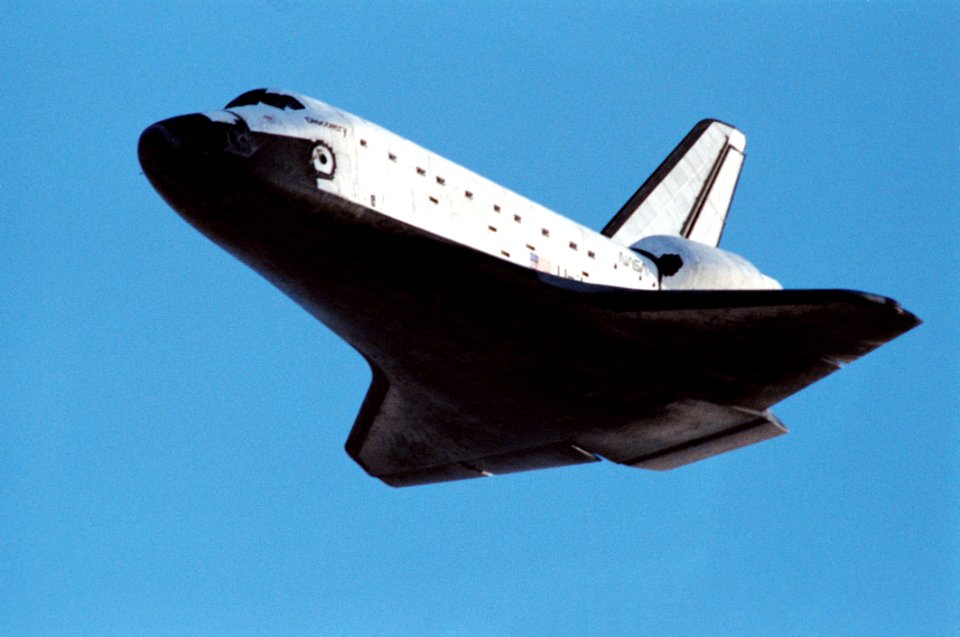 STS-31 On Approach