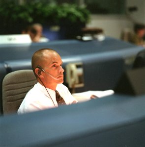 STS-101 Mission Control photo