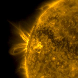 Bright Arcing Loops