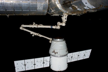 SpaceX Dragon Approach And Grapple photo