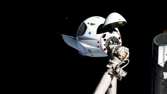 First SpaceX Dragon Approaches ISS