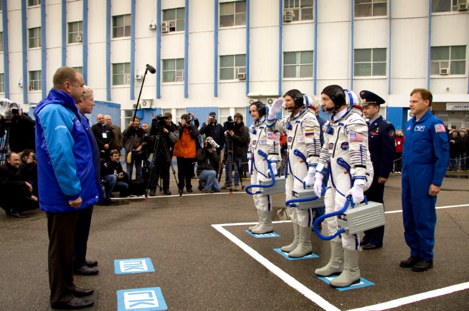 Expedition 19 Launch Day