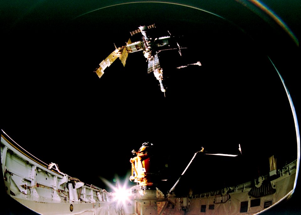 Shuttle-Mir Approach