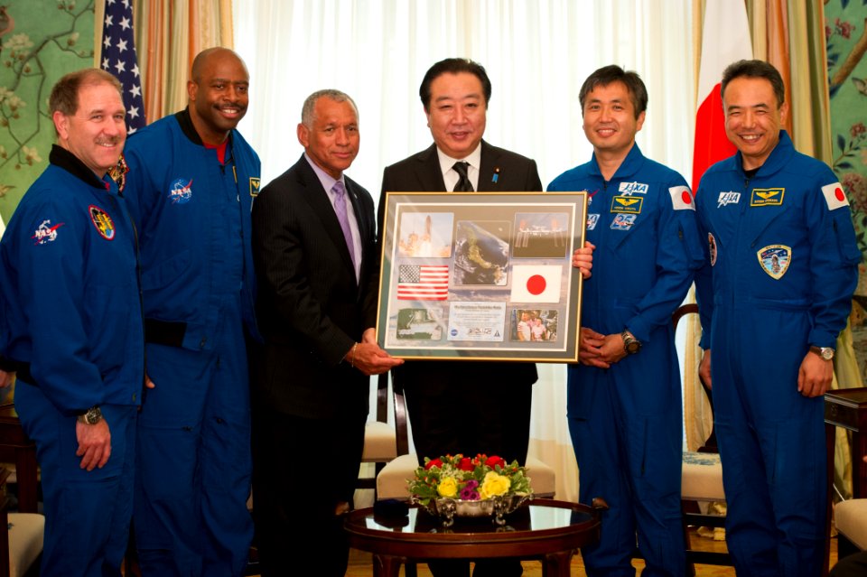 Japanese Prime Minister Noda With NASA Administrator Bolden
