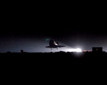 STS-114 Landing photo