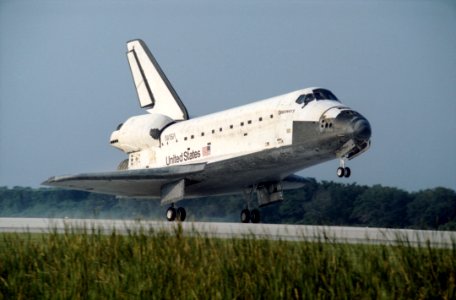 STS-70 Landing photo