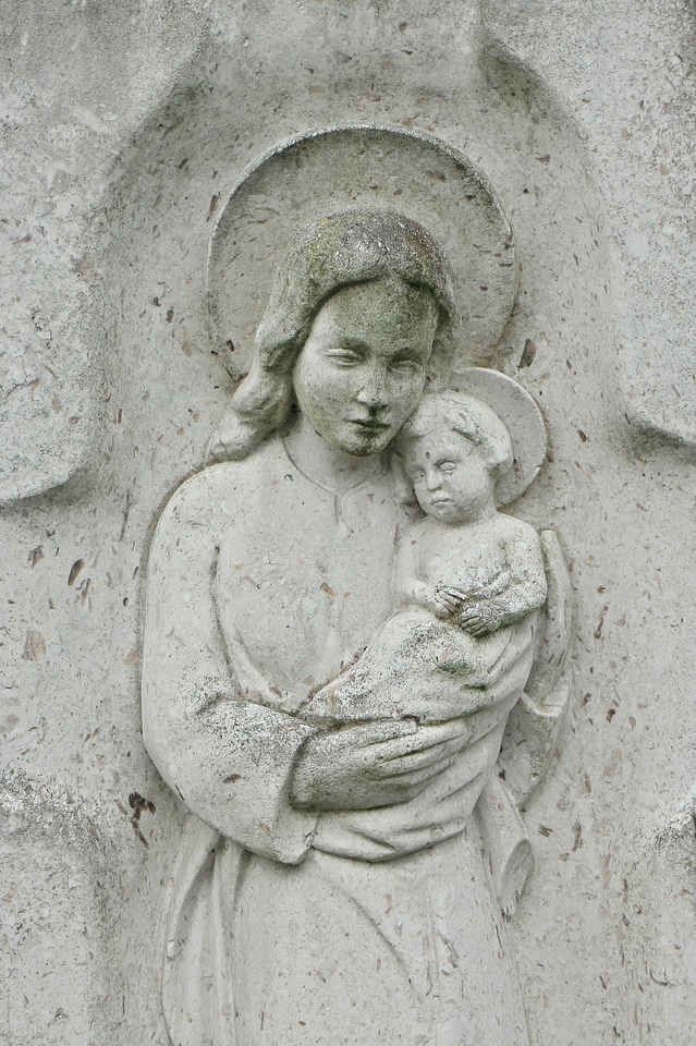 Figure stone stone sculpture