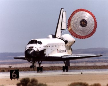 STS-111 Landing photo