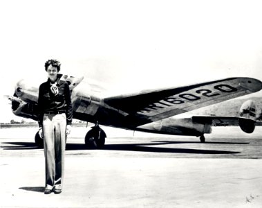 Amelia Earhart photo