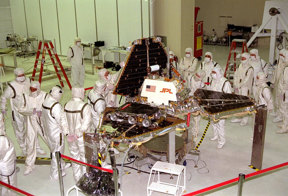Mars Pathfinder Lander Preparations