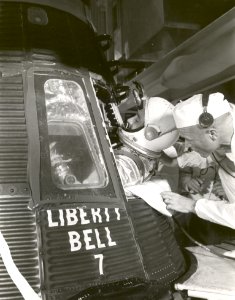 Grissom Climbs Into Liberty Bell 7