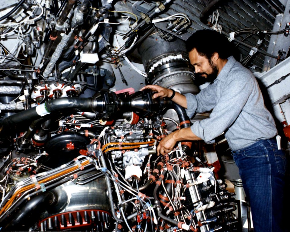 Space Shuttle Main Engine Maintenance