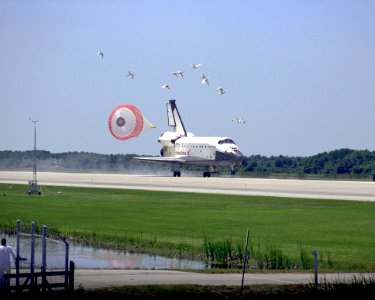 STS-90 Landing photo