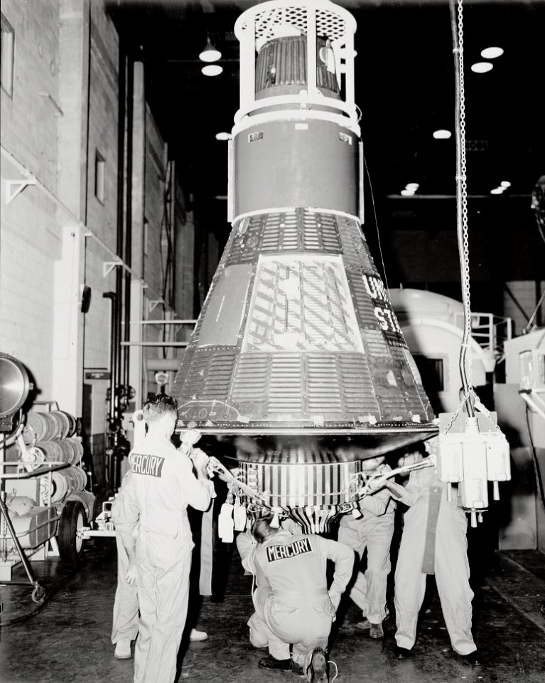 Mercury 8 In Hanger