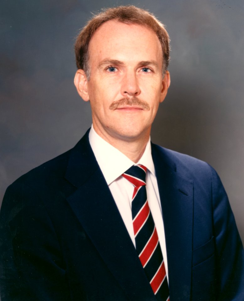 Dr William R Graham