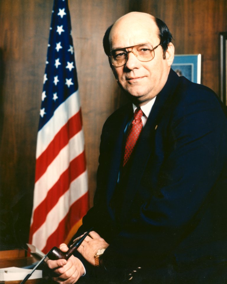James R Thompson Jr
