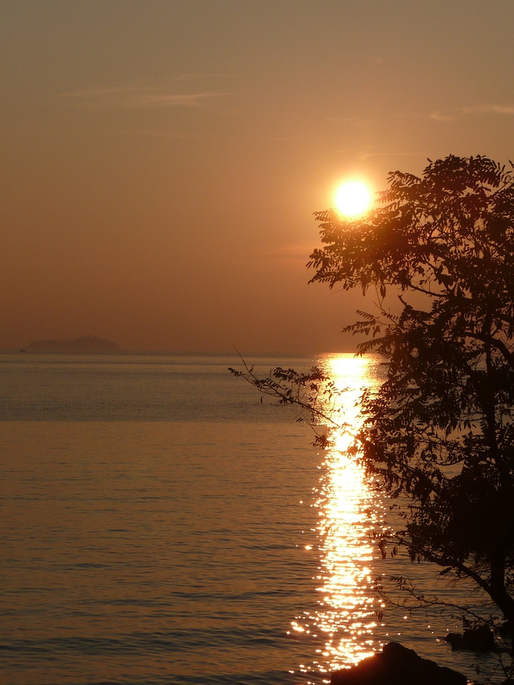 Water atmosphere mood