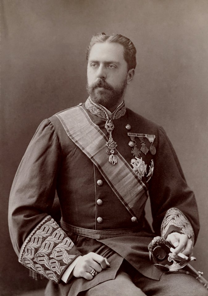 D. Carlos de Borbn y de Austria-Este smoking